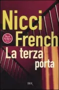 Copertina libro <b>La terza porta<br></b>(titolo originale o altro titolo: <i>The red room</i>)