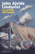 Copertina libro <b>La scritta sull'acqua<br></b>(titolo originale o altro titolo: <i>Skriften i vattnet</i>)