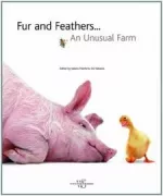 Copertina libro FUR AND FEATHERS