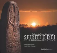 Copertina libro <b>Nel mondo mediterraneo<br></b>(titolo originale o altro titolo: <i>Spiriti e dei nella Sardegna preistorica</i>)
