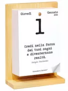 Copertina libro Calendario Geniale 2026 con supporto